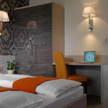 Hotel Gokart 4*