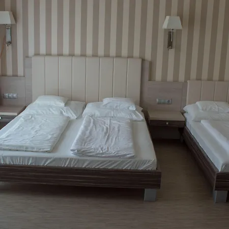 Hotel Gokart 4*
