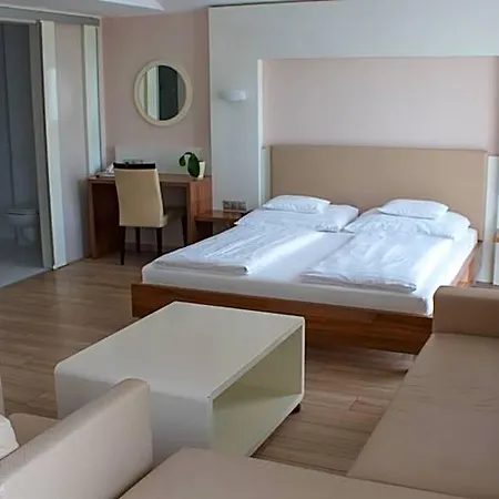 Gokart Hotel 4*